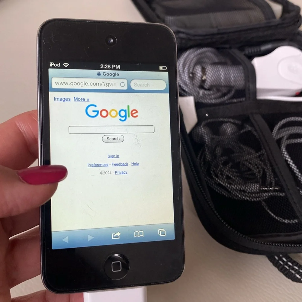 IPOD Touch - 64gb